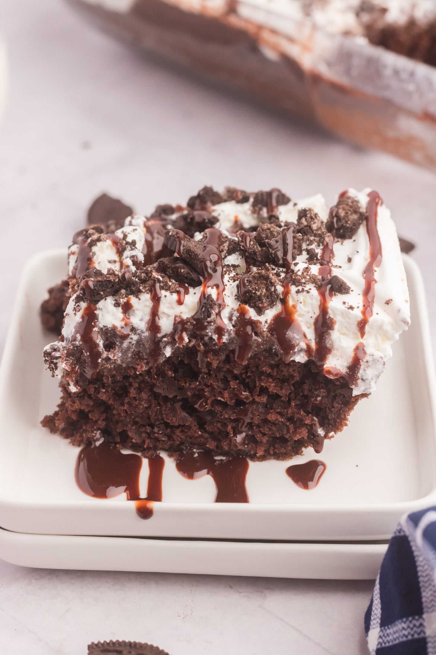 Oreo Poke Cake Set 2