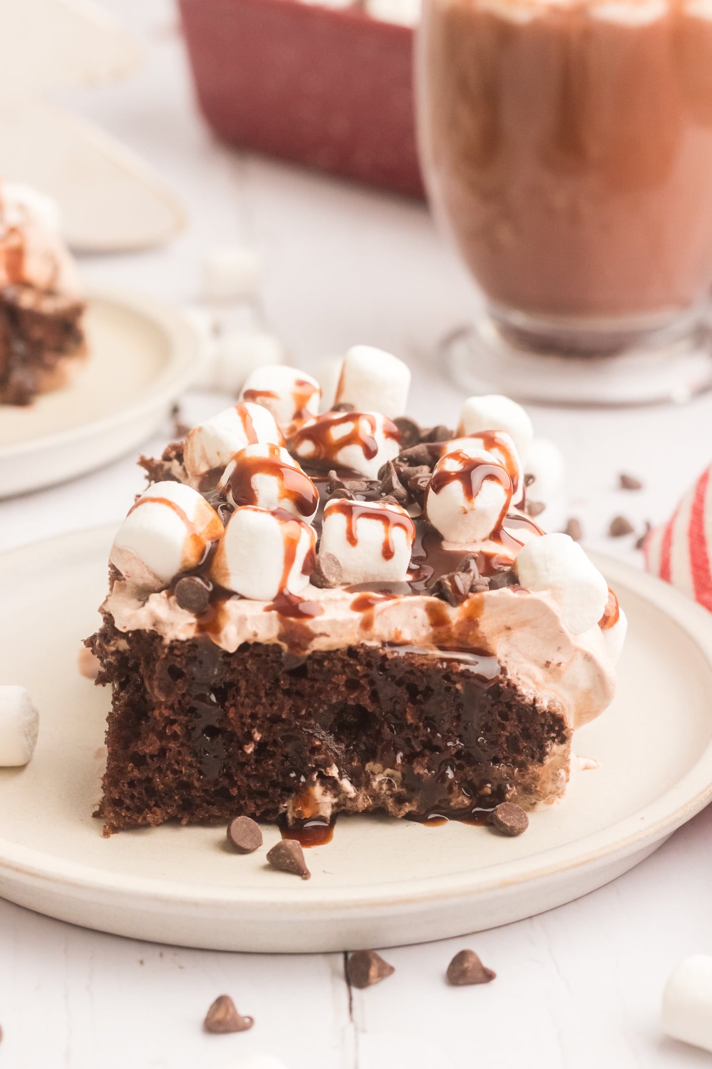 Hot Chocolate Poke Cake Set 2